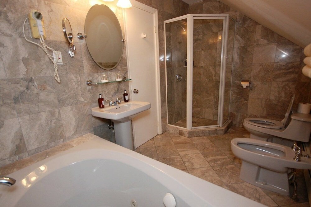 Фото Copperhood Retreat & SPA