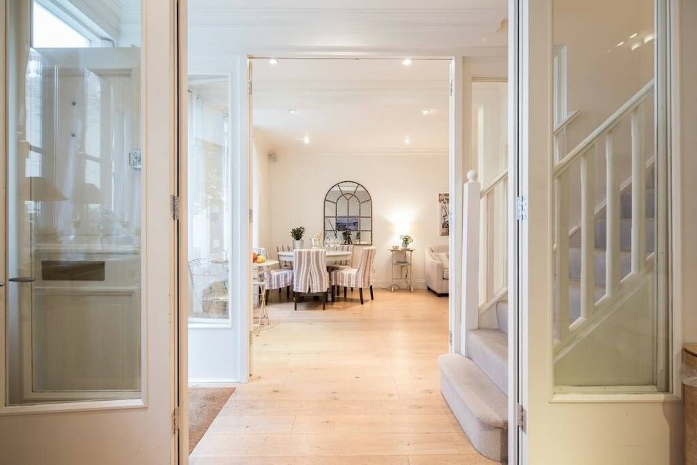 Фото Lovely 3 bedroom house South Kensington