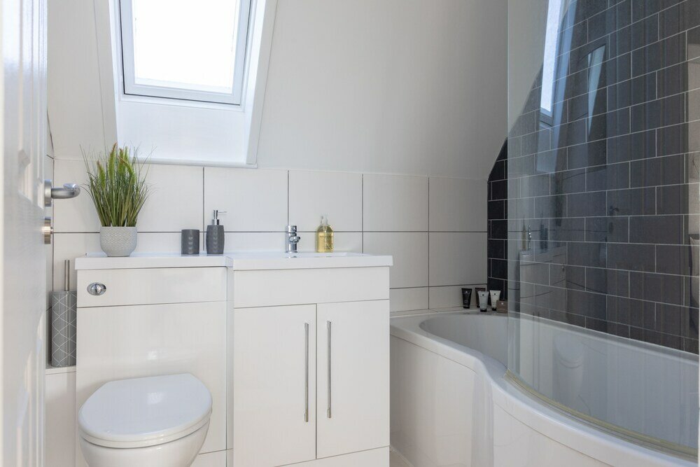 Фото Castle Reach Apartment by Creative Stays