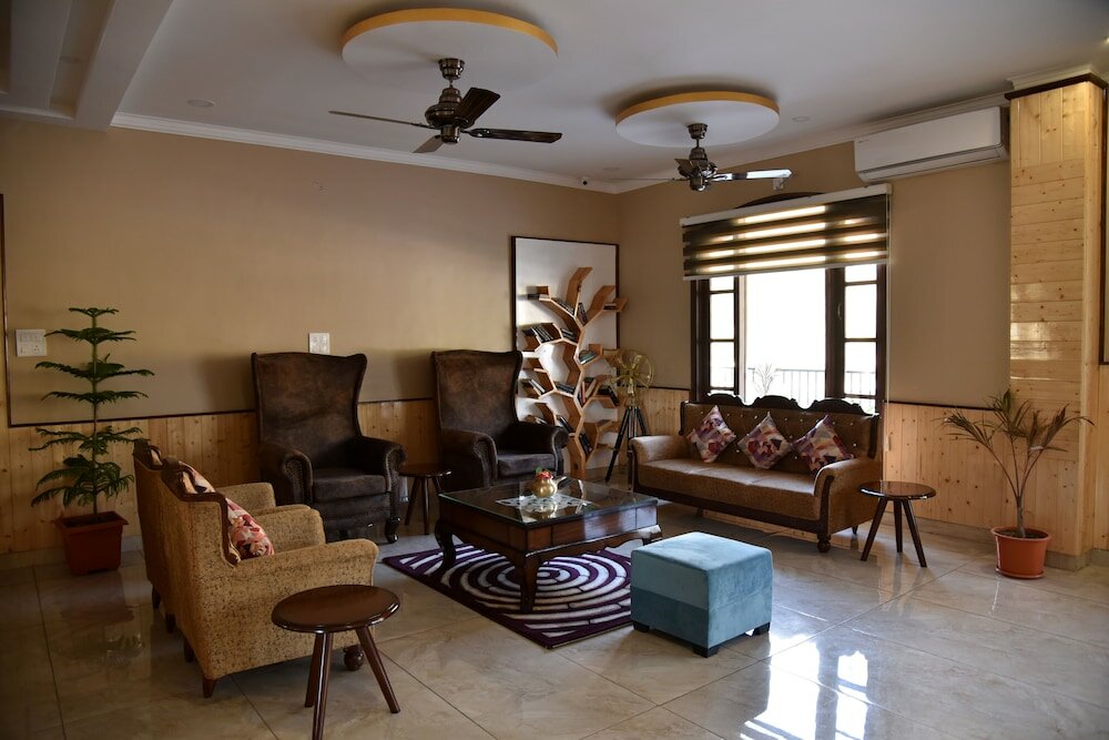 Фото Mastiff Hotel Gopalpur