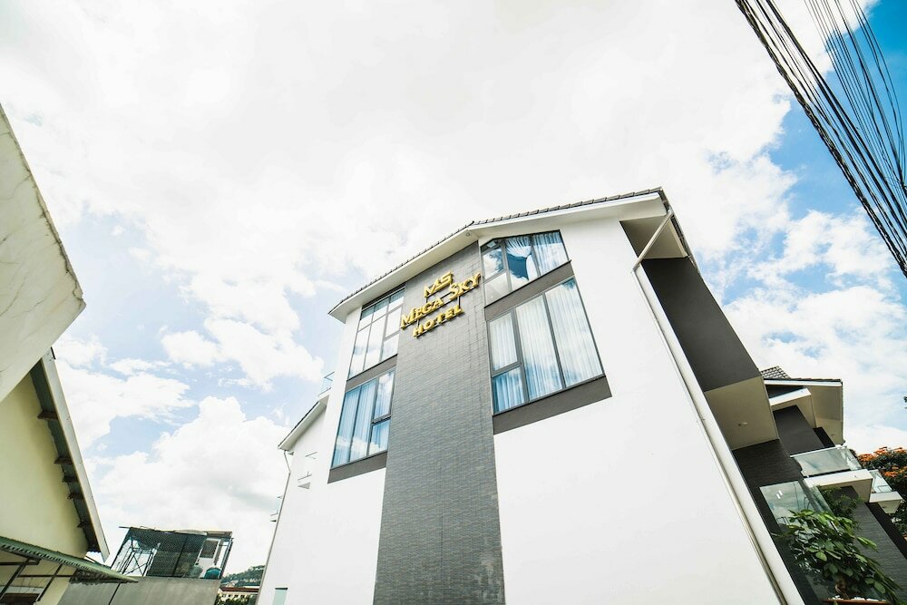 Фото Mega Sky Hotel