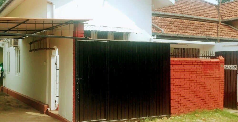 Фото Hsn Home Villa - Colombo