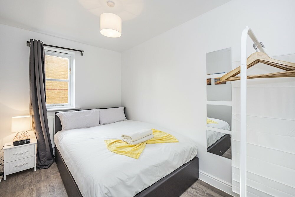 Фото Modern 2 Bedroom Lewisham Apartment