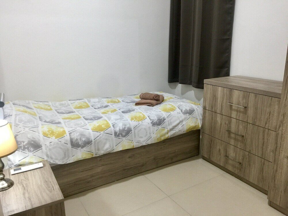 Фото Modern 1br Apartment in a Central Location