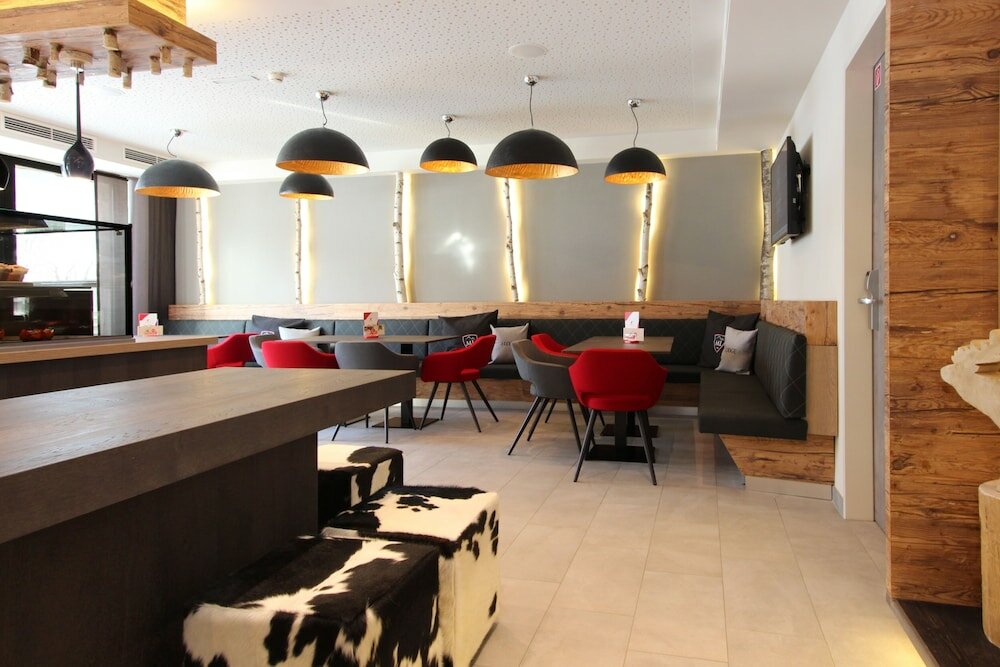 Фото Penthouse All Seasons Lodge