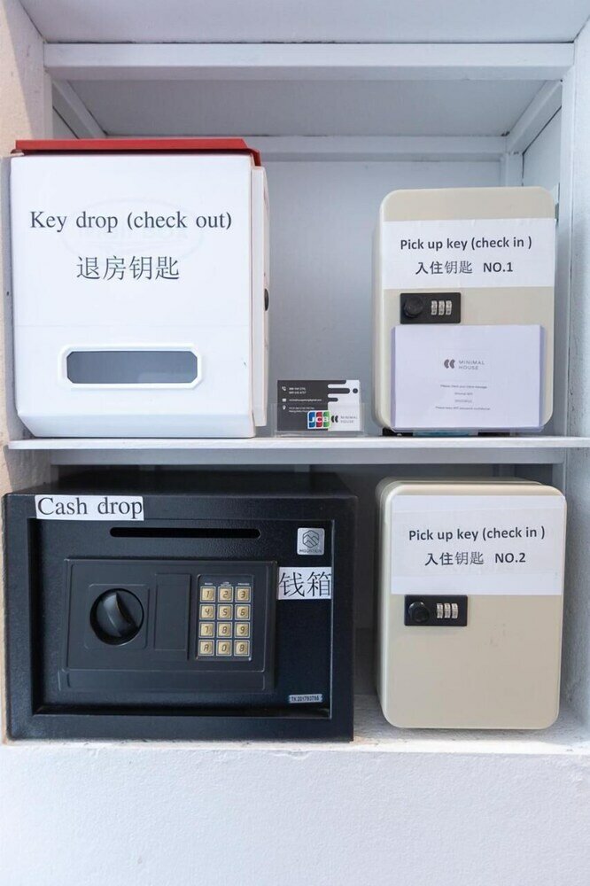 Фото Minimal House Patong - Adults Only