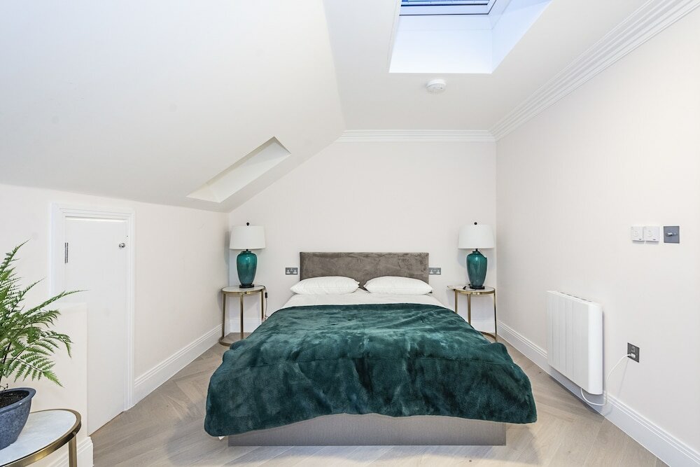 Фото Billionaire Suites Kensington