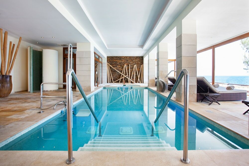 Фото Grupotel Aguait Resort & SPA - Adults Only