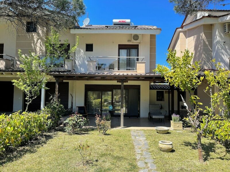 Гостиница Stylish Maisonette With 3 Bedrooms in Vourvourou, Greece