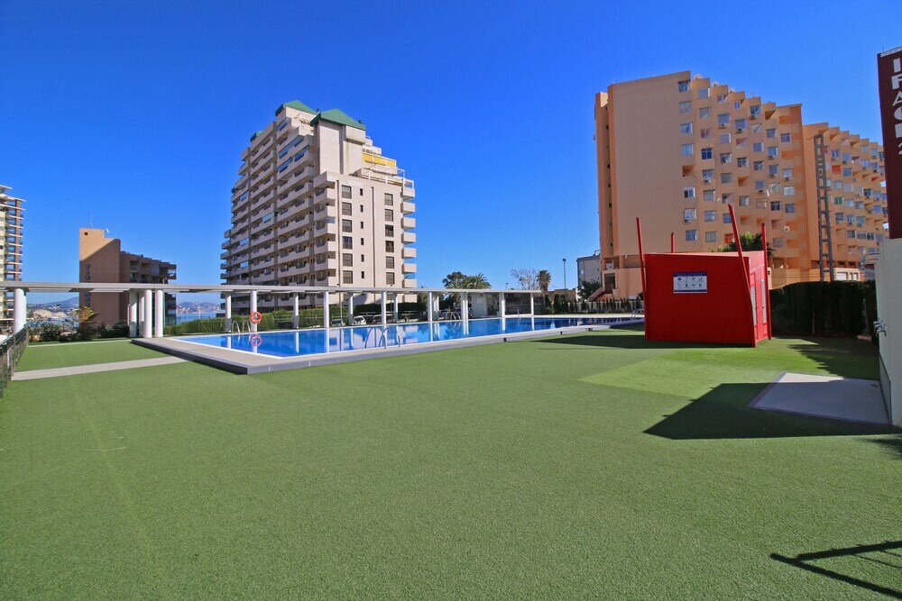 Фото Apartamentos Esmeralda Suites