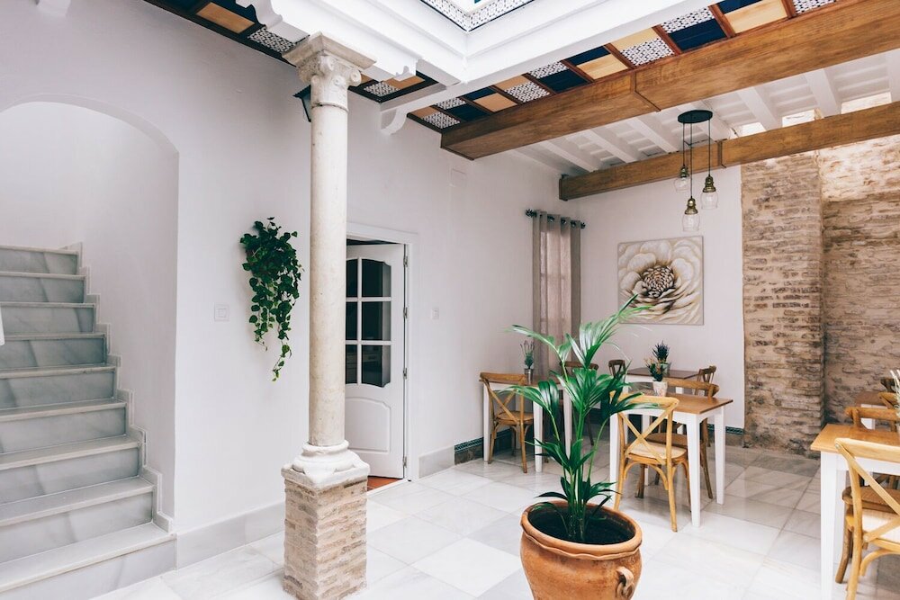 Фото Alcázar de María