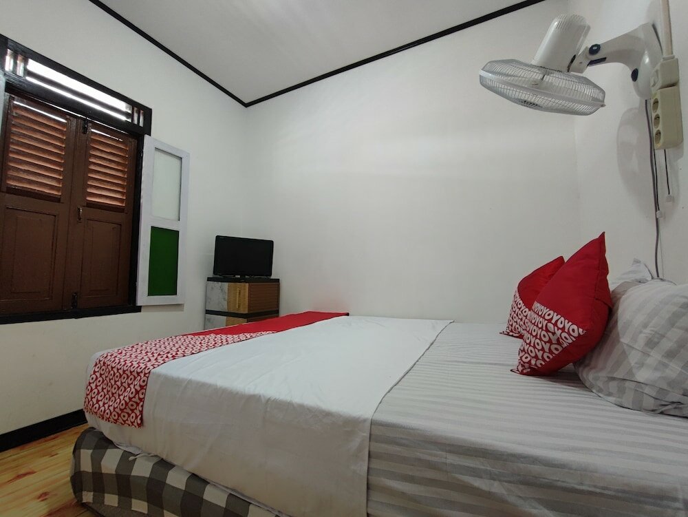 Фото Oyo 92357 Zzip Homestay