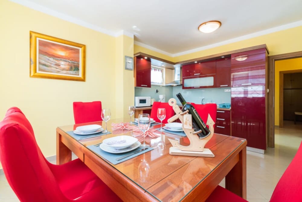 Фото Barbara - Steps From the Beach - A1