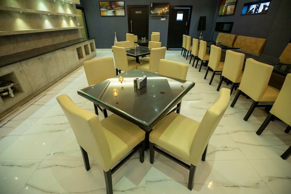 Фото Grand Seasons - The Business Hotel