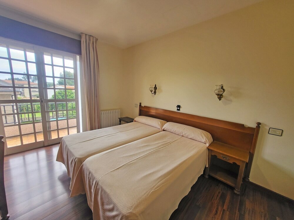 Фото Hotel Galaico Sanxenxo