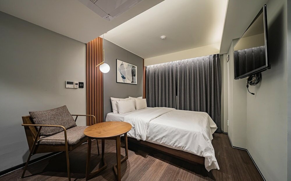 Фото Jongno Hotel Avenue 162