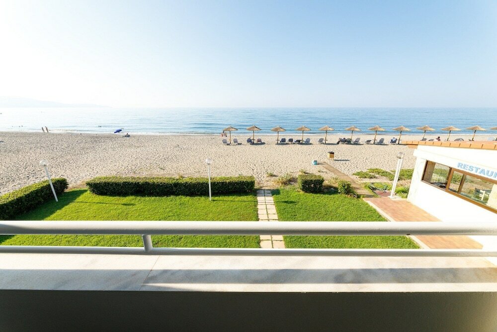 Фото Kostakis Beach Hotel