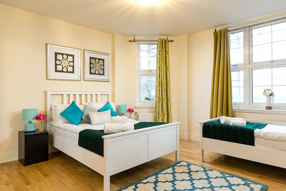 Фото Sussex Gardens Apartments