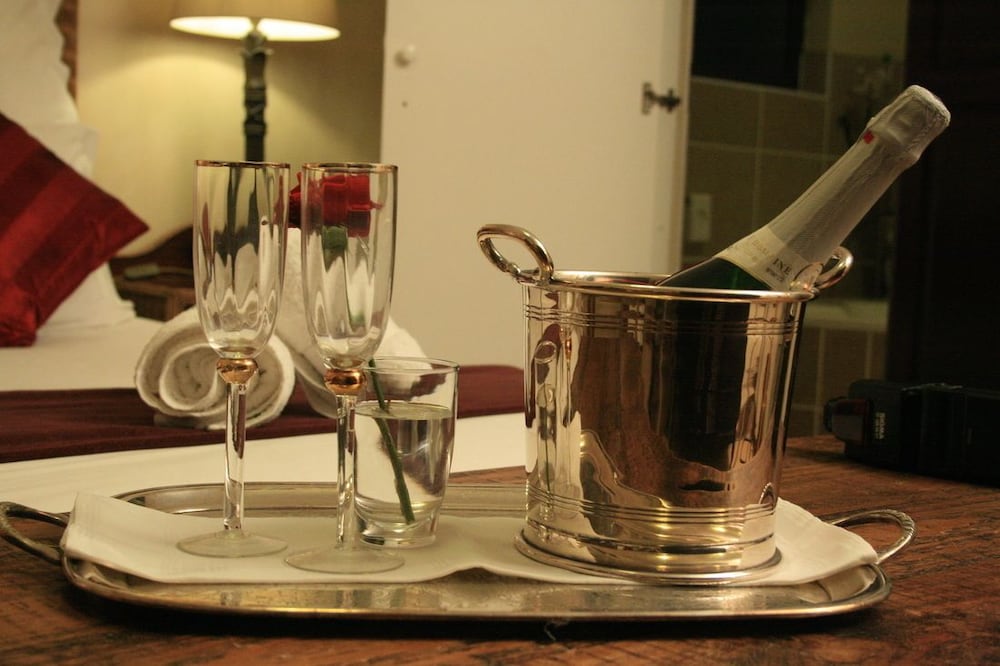 Фото Afri-Lala Bed & Breakfast