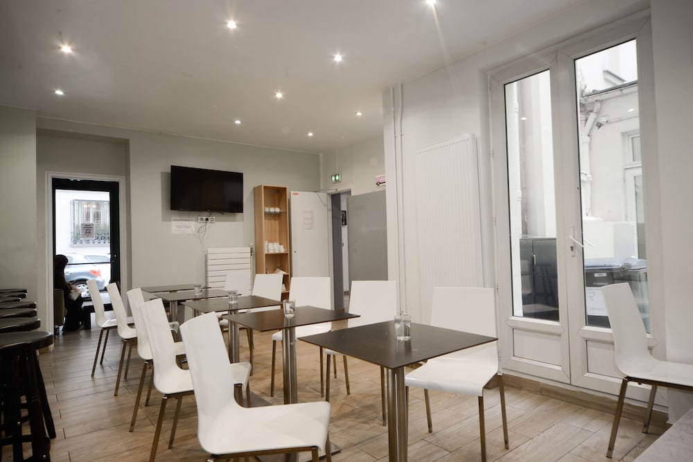 Фото Enjoy Hostel