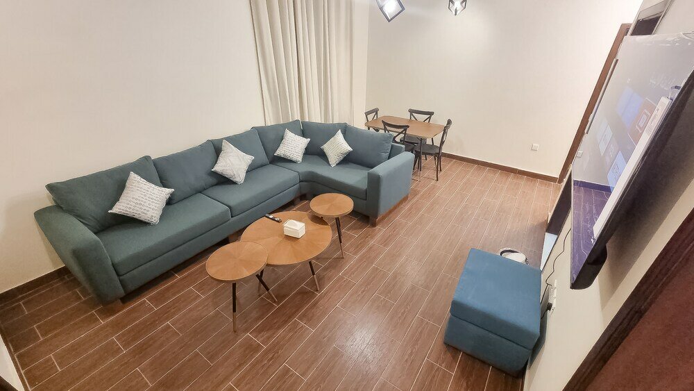 Фото Hometel Alfaysaliyah