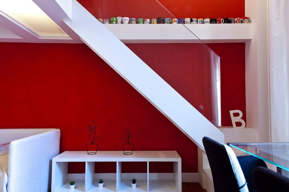 Фото Elegant Apartment at Chiaia