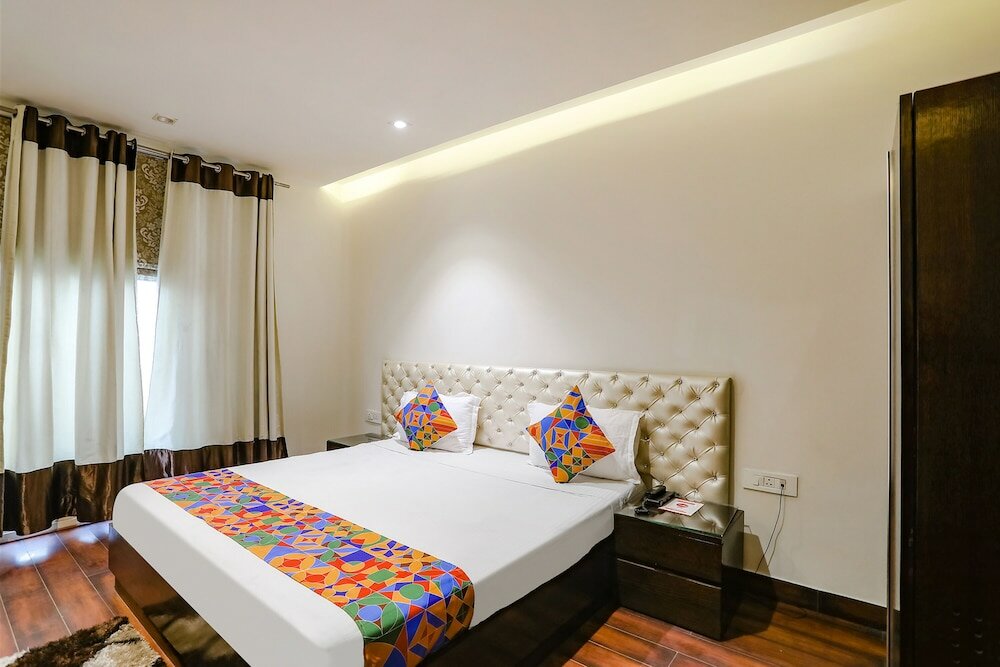 Фото Fabhotel Grand Stay