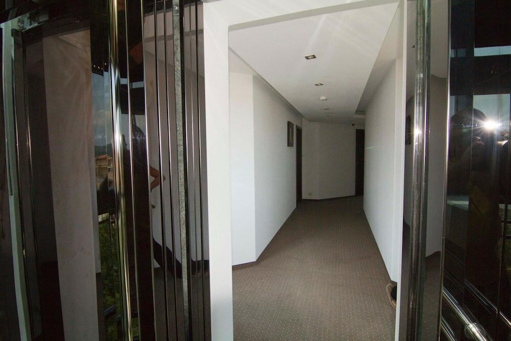 Фото Salena Plaza Hotel