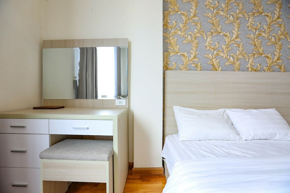 Фото Ttr Vincent Hotel