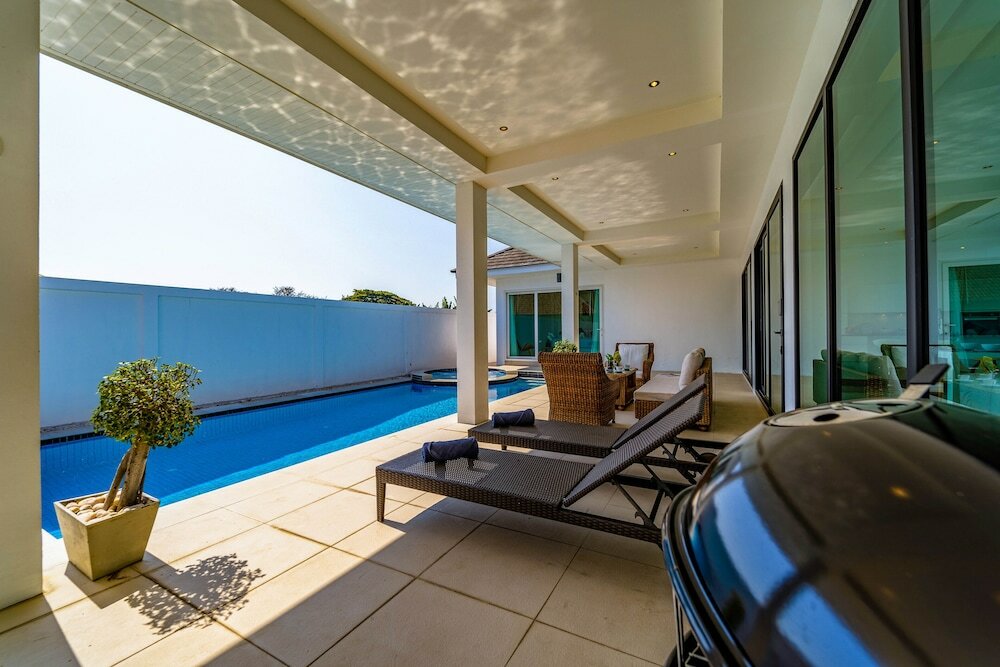 Фото Modern Large 2 Bedroom Pool Villa - Pv2