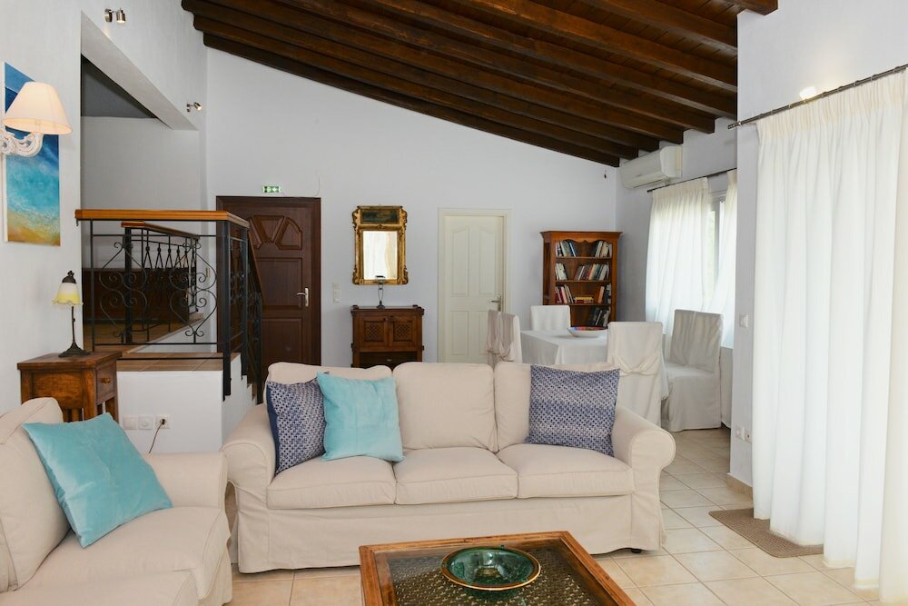 Фото Orestis Suites