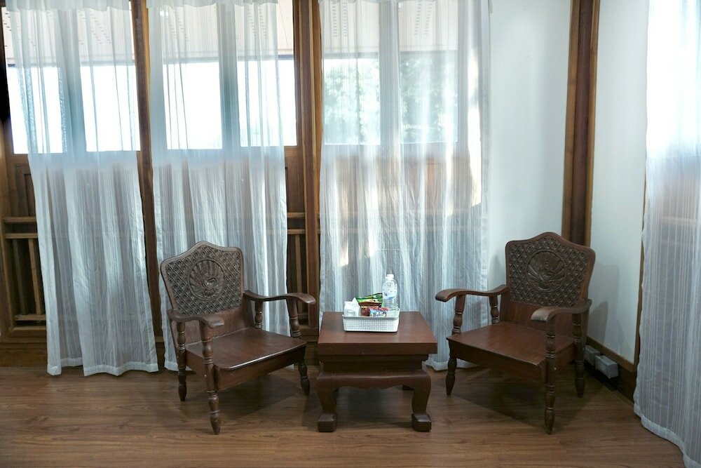 Фото Tha Ma-O Bouteak Homestay