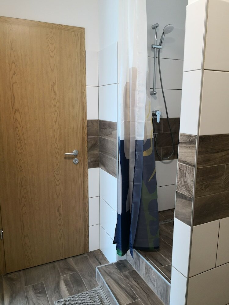 Фото Green Garden Plus Apartman