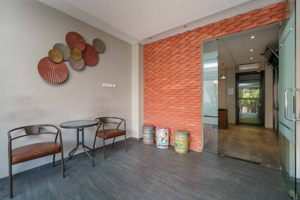 Фото RedDoorz Plus near Radio Dalam 3