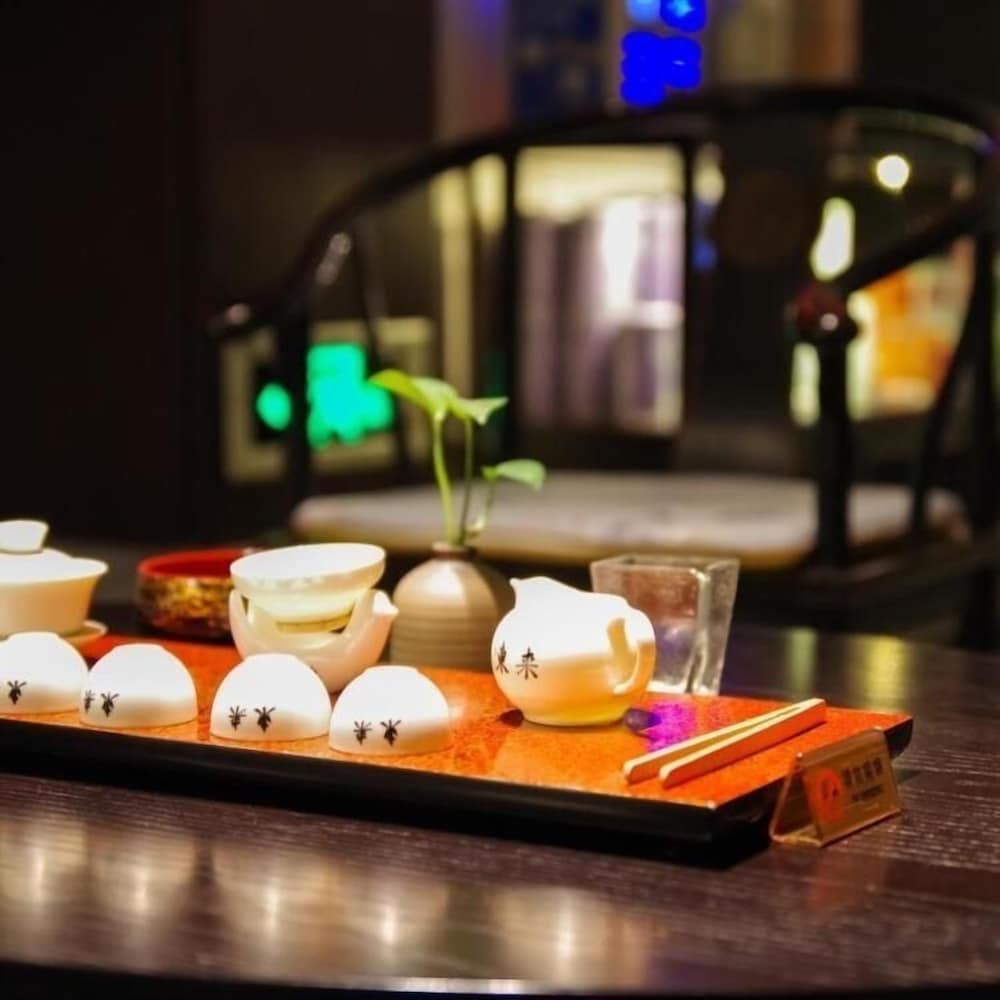 Фото Sanfang Qixiang Shuxiang Wenru Hotel