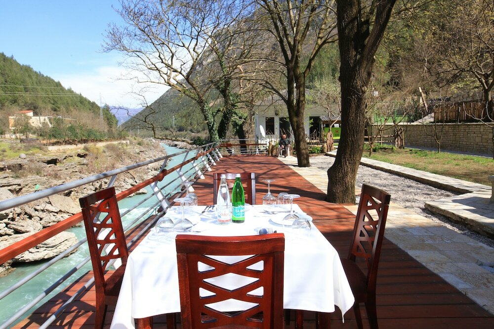 Фото Hotel Gryka e Kelcyres