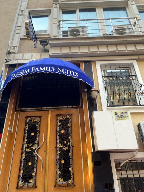 Гостиница RoyalStar Taksim Family Suites в Бейоглу