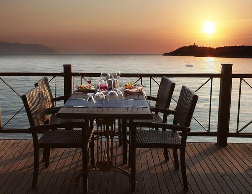 Гостиница Arora Hotel в Кушадасы