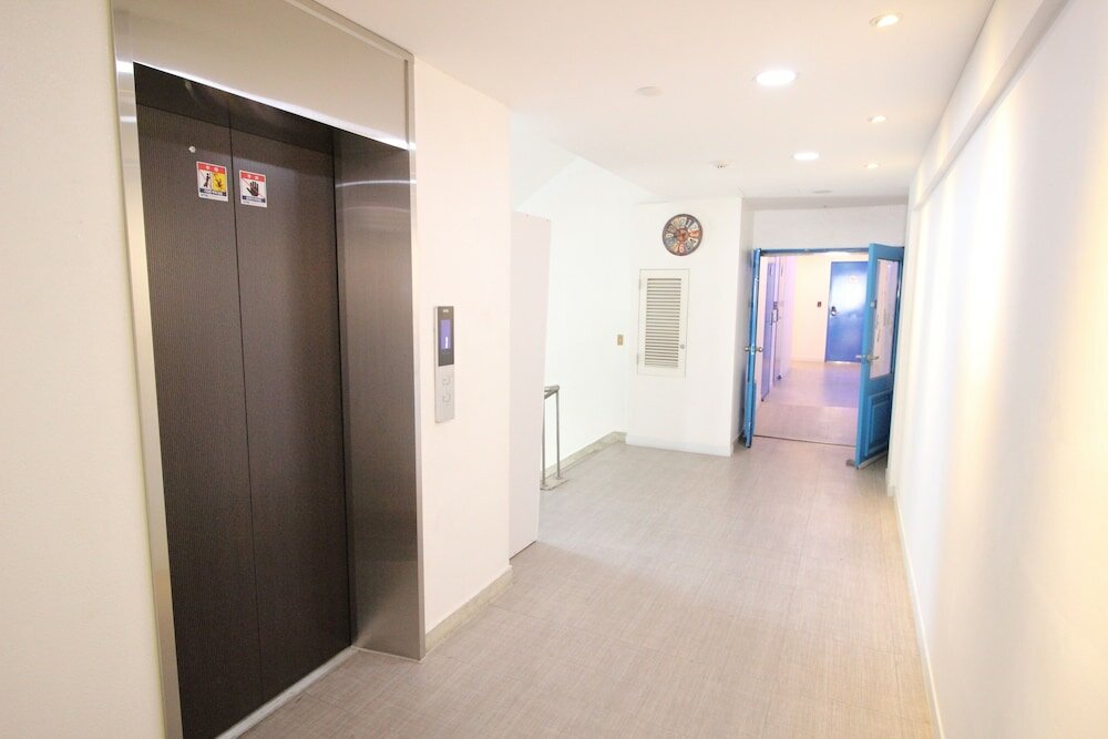 Фото Hotel Golden Park Myeongdong