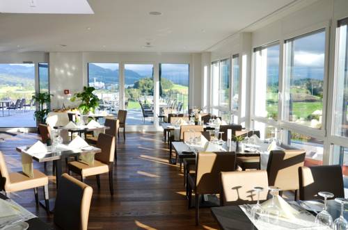 Фото Hotel Swiss Star