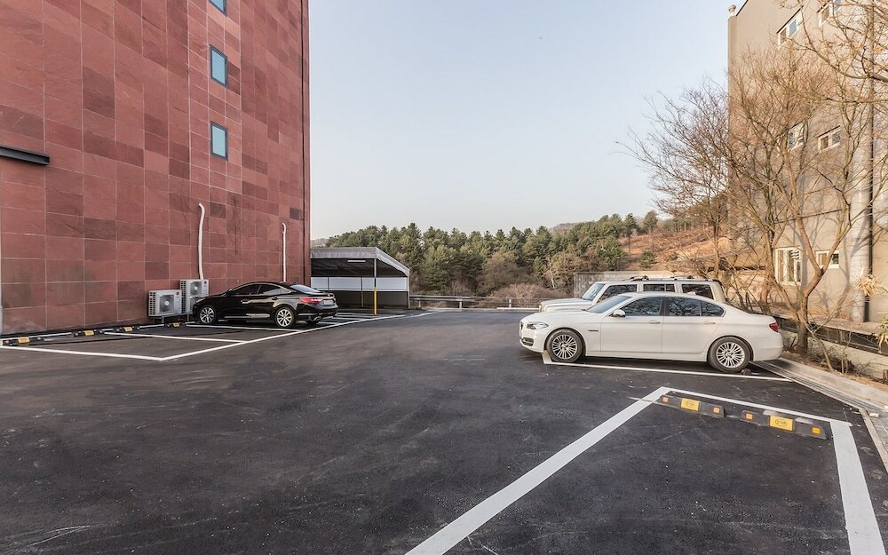 Фото Yongin Monterey 17