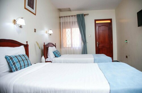 Гостиница Fred and Winnie BnB в Кампале