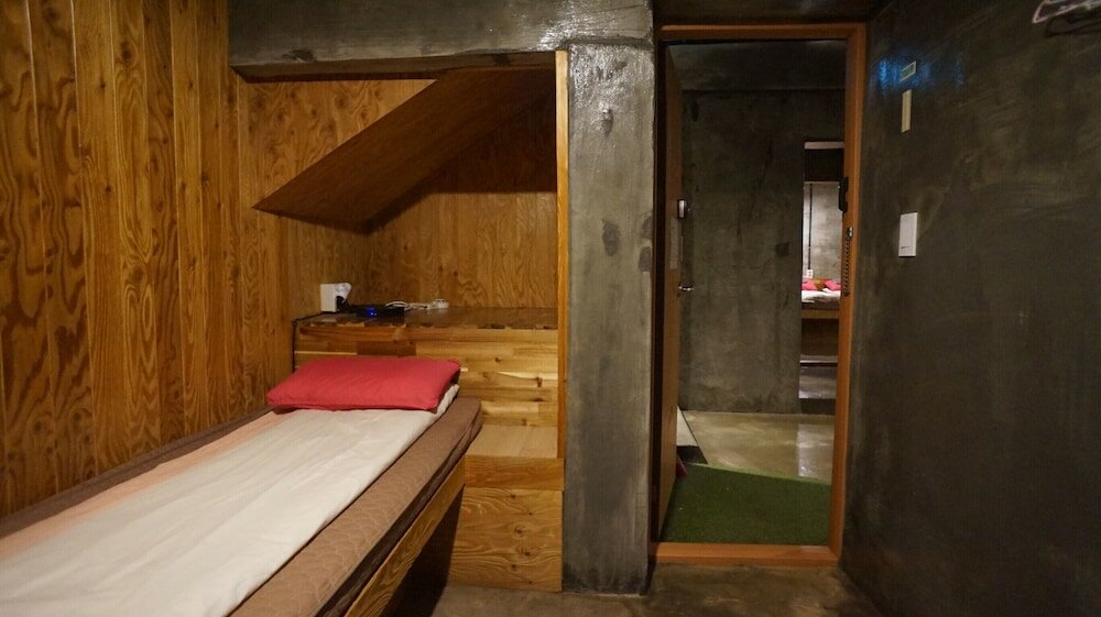 Фото Guesthouse H