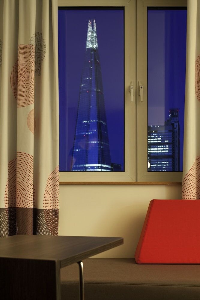 Фото Novotel London Bridge Hotel