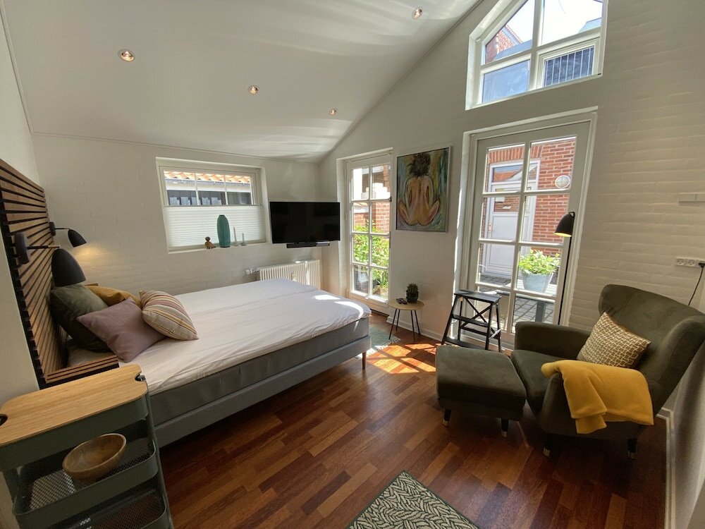 Фото отеля 2