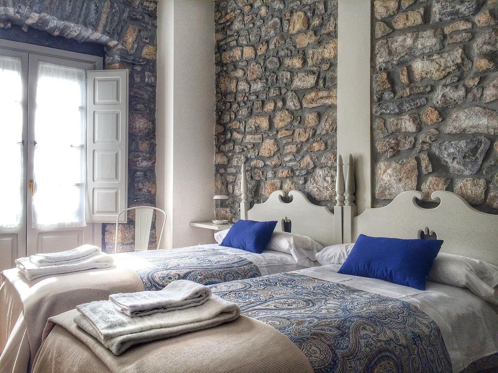 Фото Apartamentos Hevia