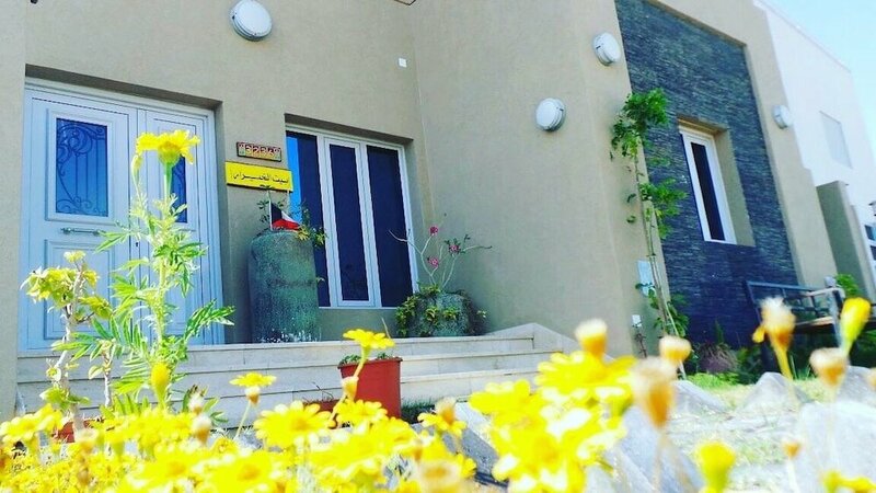 Гостиница Baitalkhairan Beach House Chalet