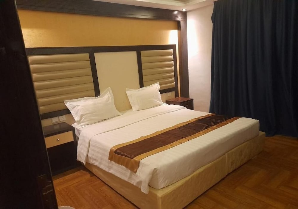 Фото Mera Park Hotel