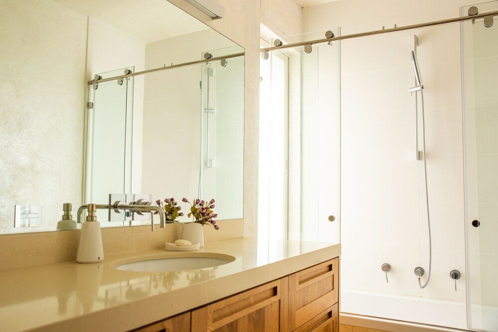 Фото Modern & Stylish 3br Apt With Balcony