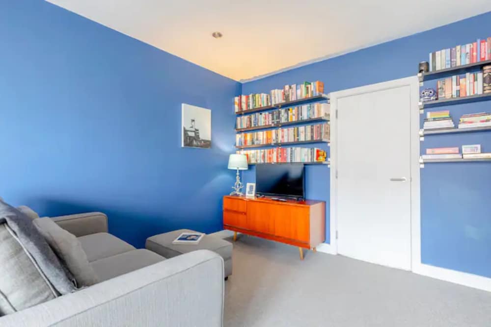Фото Spacious 2 Bedroom Retreat In East Dulwich